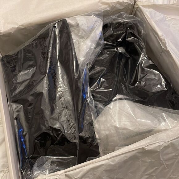 - NWT IN BOX MARK FISHER OVER THE KNEE YUNA BOOTS BLACK SIZE 5.5 - Picture 13 of 14